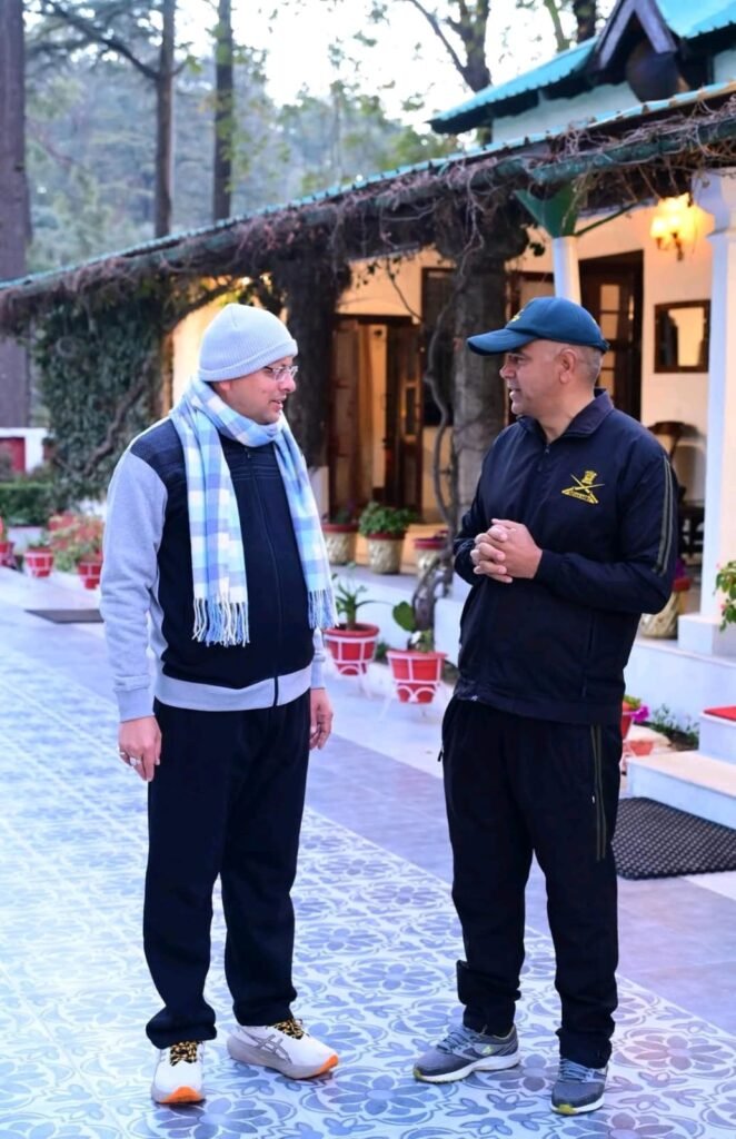 अल्मोड़ा दौरे पर मुख्यमंत्री धामी: सुबह-सुबह मॉर्निंग वॉक पर निकले, पर्यटकों से जाना शीतकाल यात्रा का अनुभव