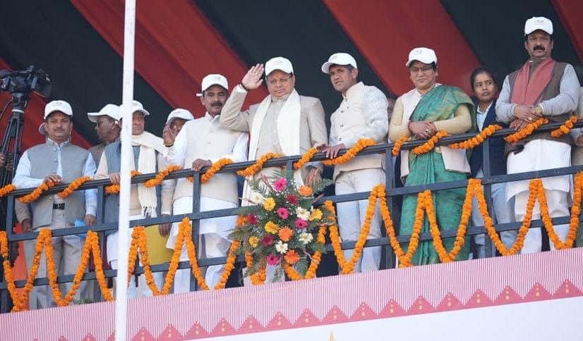 मुख्यमंत्री धामी ने किया सांसद खेल महोत्सव का शुभारंभ,अल्मोड़ा में बहुउद्देशीय आर्टिफिशियल टर्फ मैदान, 200 सोलर लाइटें और छात्रावास निर्माण की घोषणा