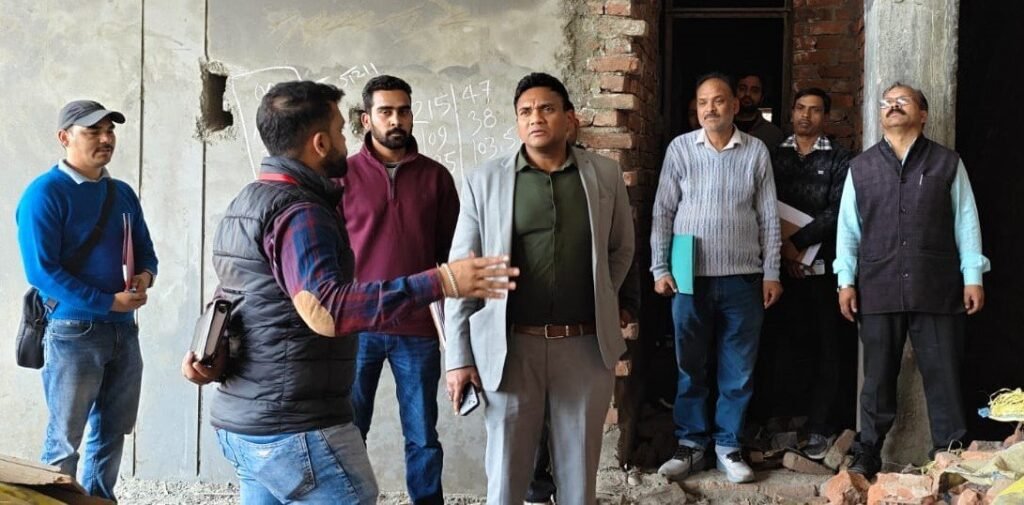 चारधाम यात्रा से पूर्व पार्किंग स्थल होंगे सुचारू – सचिव डॉ. आर राजेश कुमार