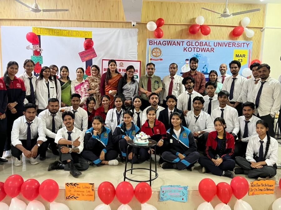भगवंत ग्लोबल यूनिवर्सिटी में मनाया गया मेडिकल लैबोरेटरी टेक्नीशियन डे
