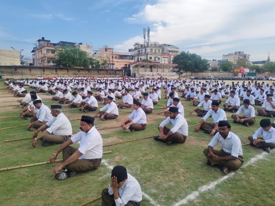 आरएसएस का भव्य पथ संचलन, हजारों स्वयंसेवकों ने दिखाया अनुशासन और संगठन शक्ति