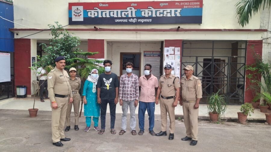 ऑपरेशन प्रहार के तहत कोटद्वार पुलिस की कार्रवाई, चार फरार वारंटी गिरफ्तार