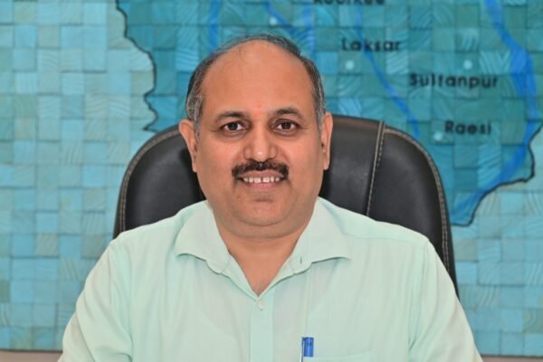 जनपद में सफाई अभियान के लिए तैनात किये गये नोडल अधिकारी अपने-अपने क्षेत्रों में संवेदनशीलता के साथ करें कार्य – सीडीओ डॉ. ललित नारायण मिश्रा