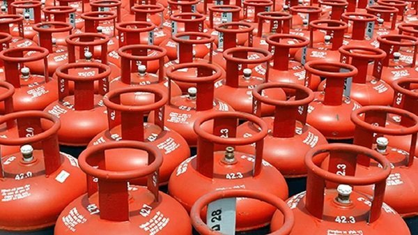 शादी-विवाह समारोह में गैस सिलेंडर के लिए ₹10 के स्टांप पेपर पर देना होगा शपथ पत्र 