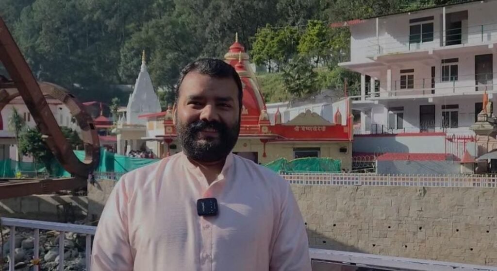 कैंची धाम पहुंची ‘हनुमान अंश’ की टीम, बाबा नीम करौली का लिया आशीर्वाद